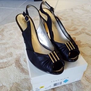 Anne Klein black slingback heels